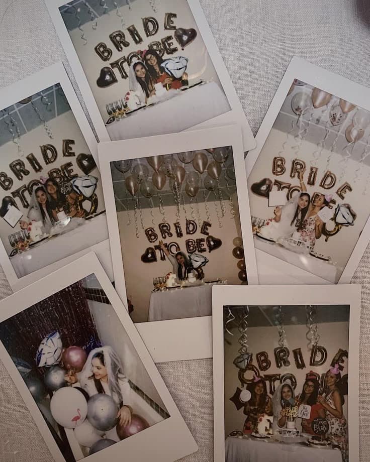 Bridal shower polaroid fotók egy textil háttéren
